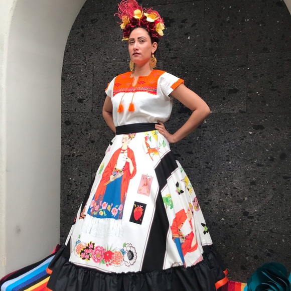 Frida Khalo skirt and blouse one size fit most - Picture 4 of 12